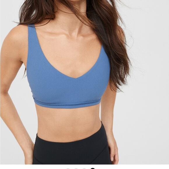 New OFFLINE BY AERIE Goals RIBBED PLUNGE SPORTS BRA Marbled Blue - Picture 1 of 7
